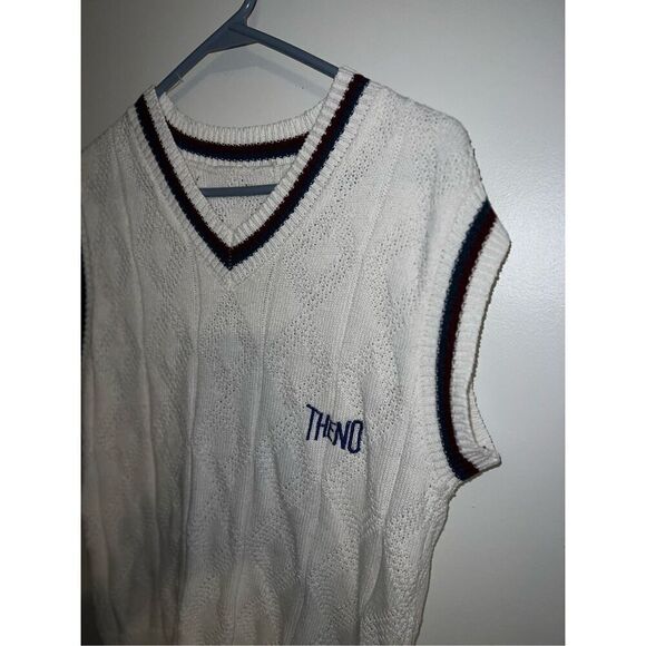 Men’s Original White Oxford Preppy Sweater Vest  MEDIUM - Picture 3 of 6